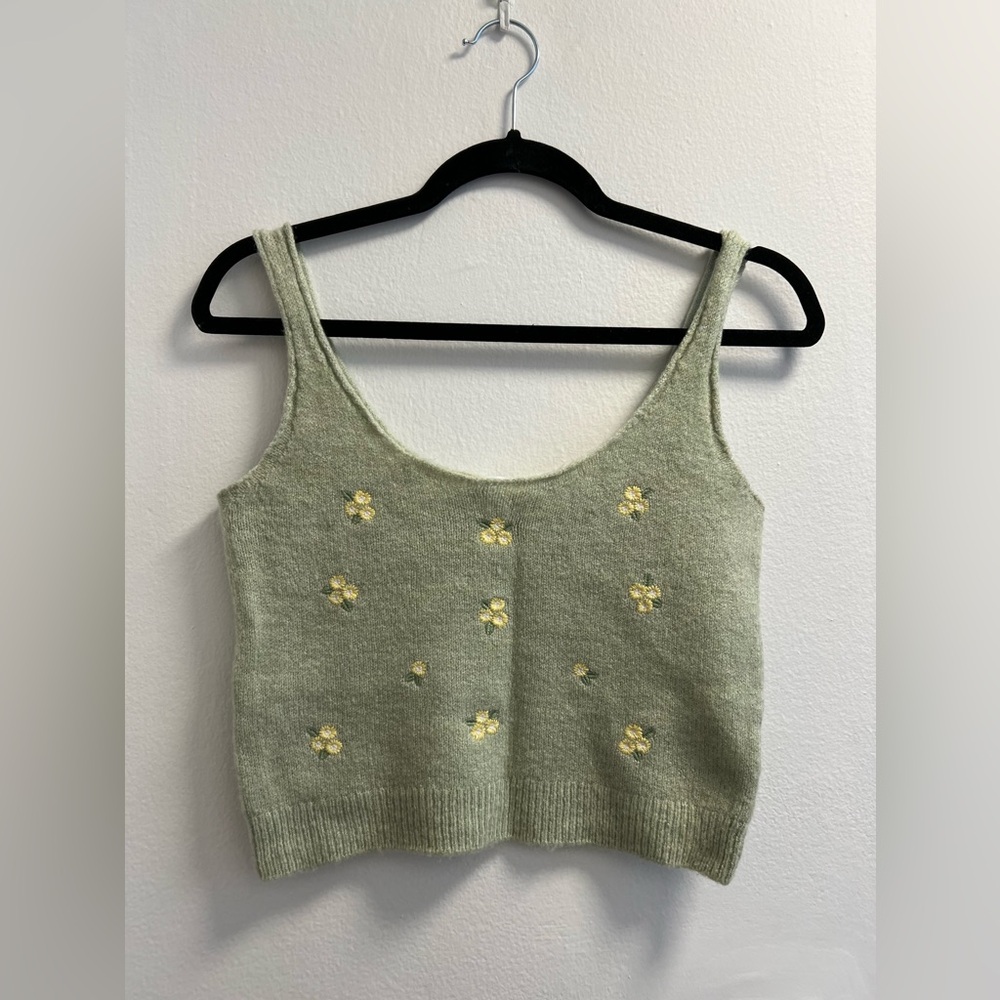 MATCHING FLORAL EMBROIDERED KNIT CARDIGAN AND TANK - Picture 3 of 4